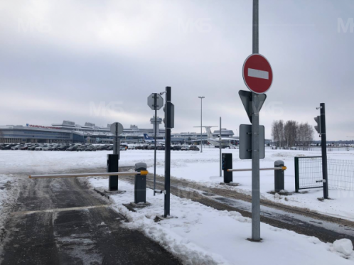 Национальный Аэропорт Минск, парковка-стоянка