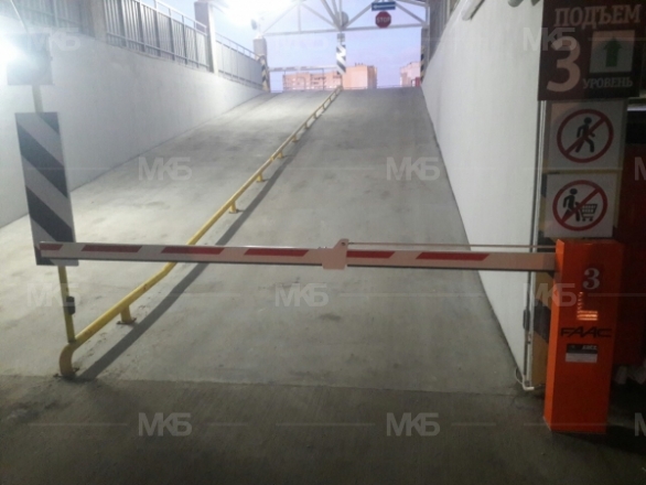 АЛМИ, пр.Притыцкого, 93 (паркинг)