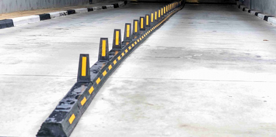 Делиниаторы как средство разграничения потоков и регулирования направления движения